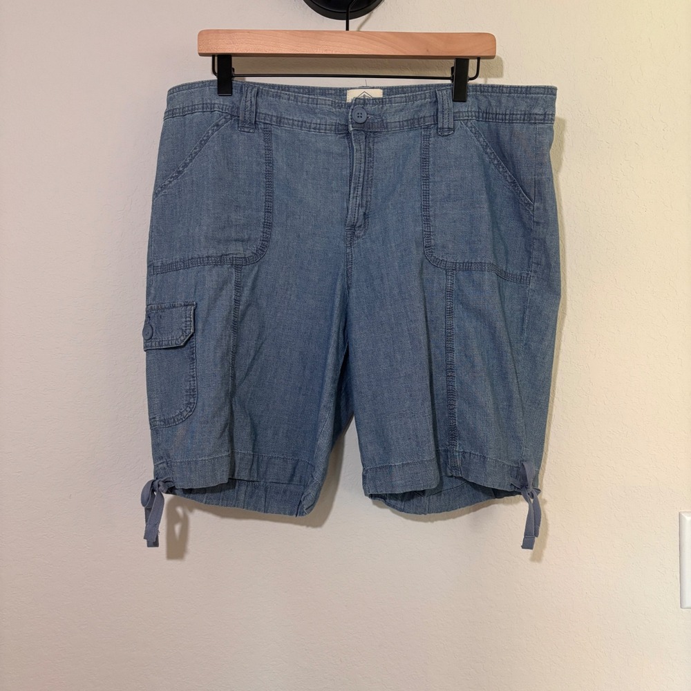 St Johns Bay Womens Blue Cotton Chambray Cargo Shorts Petite 16P Tie Hem Utility